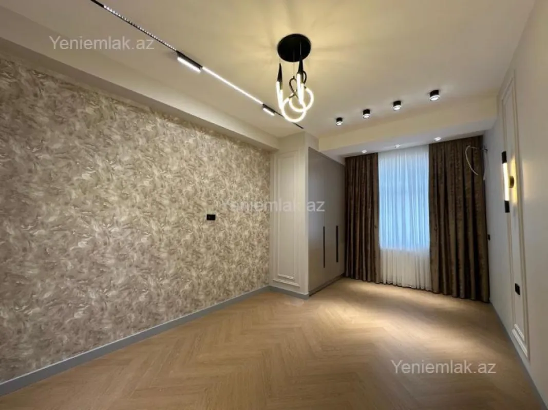 Satılır 3 otaqlı yeni tikili 85 m²
