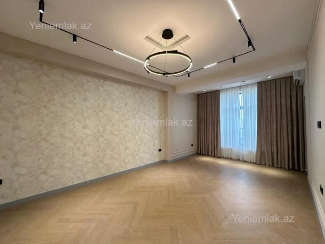 Satılır 3 otaqlı yeni tikili 85 m²