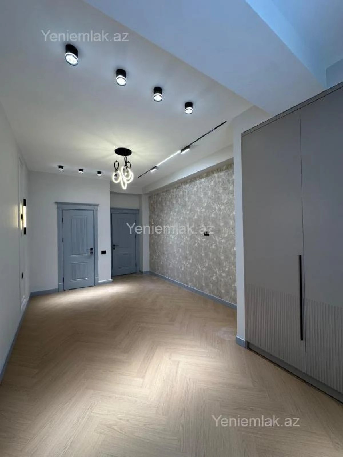Satılır 3 otaqlı yeni tikili 85 m²