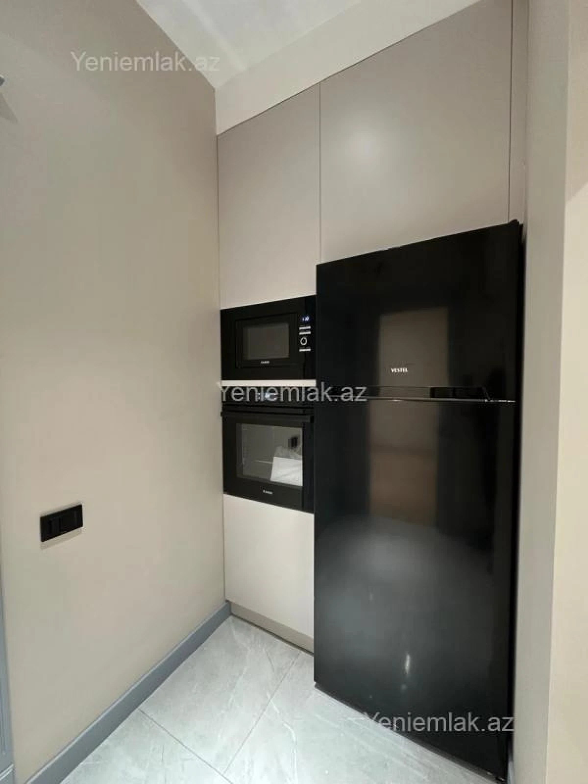 Satılır 3 otaqlı yeni tikili 85 m²