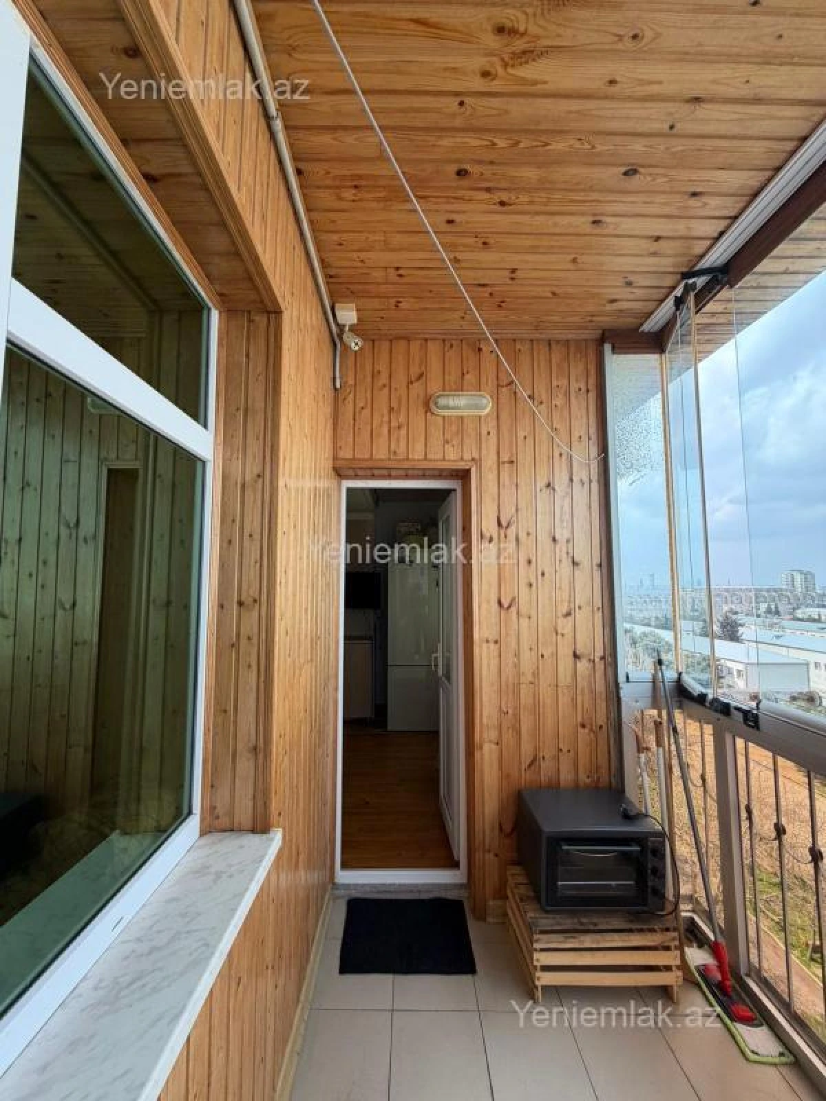 Satılır 4 otaqlı köhnə tikili 100 m²