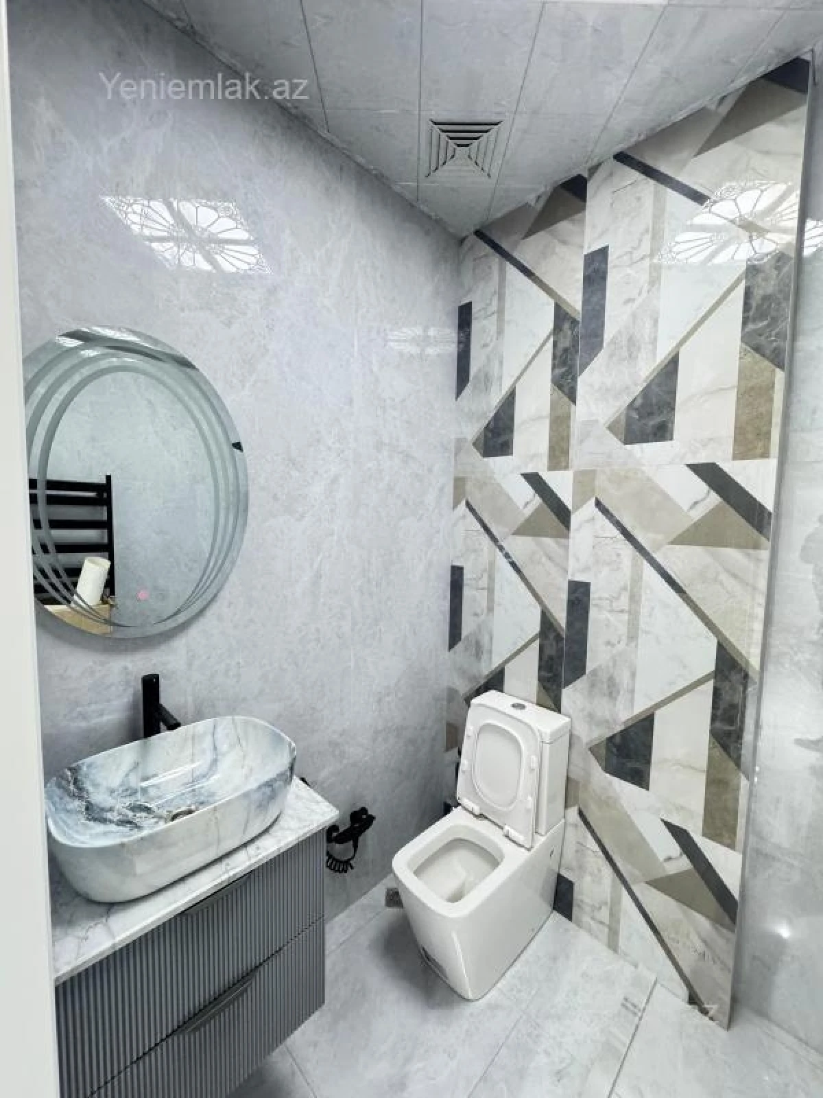 Satılır 3 otaqlı yeni tikili 95 m²