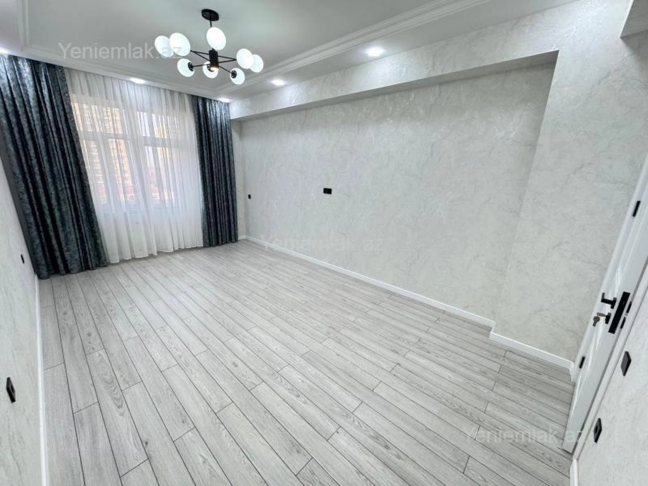 Satılır 3 otaqlı yeni tikili 95 m²