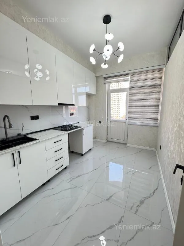 Satılır 3 otaqlı yeni tikili 95 m²