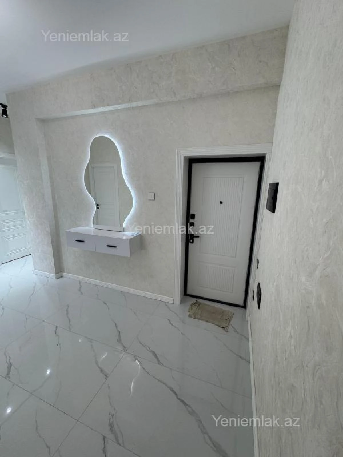 Satılır 3 otaqlı yeni tikili 95 m²