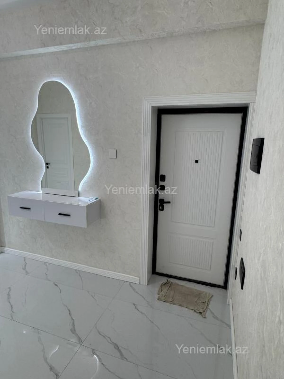 Satılır 3 otaqlı yeni tikili 95 m²