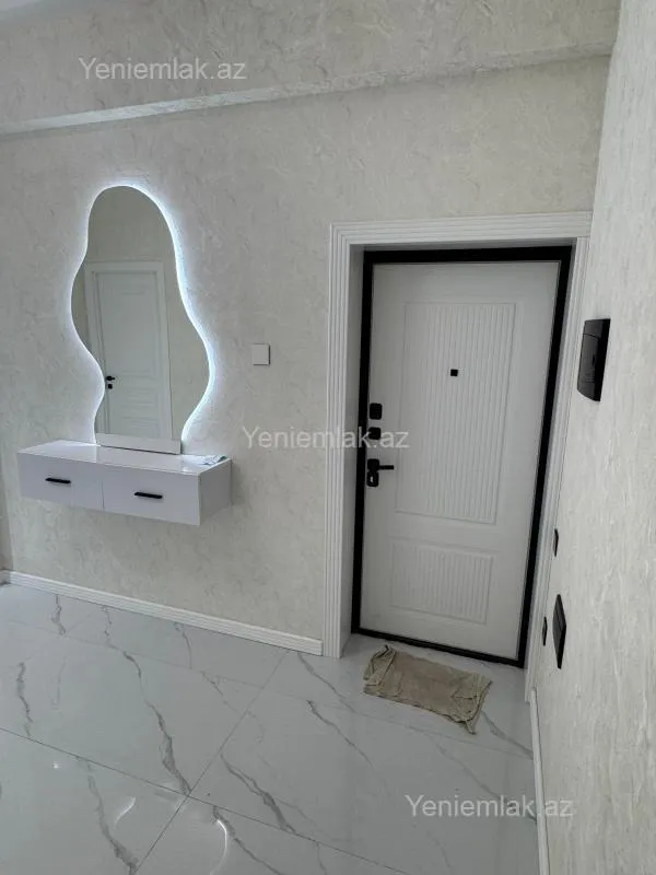 Satılır 3 otaqlı yeni tikili 95 m²