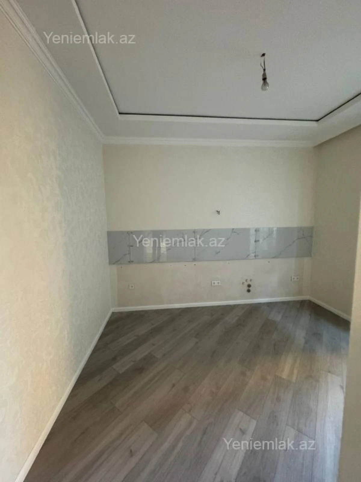Satılır 5 otaqlı həyət evi 230 m²