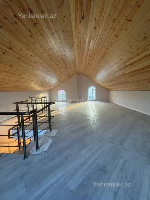 Satılır 5 otaqlı həyət evi 230 m²