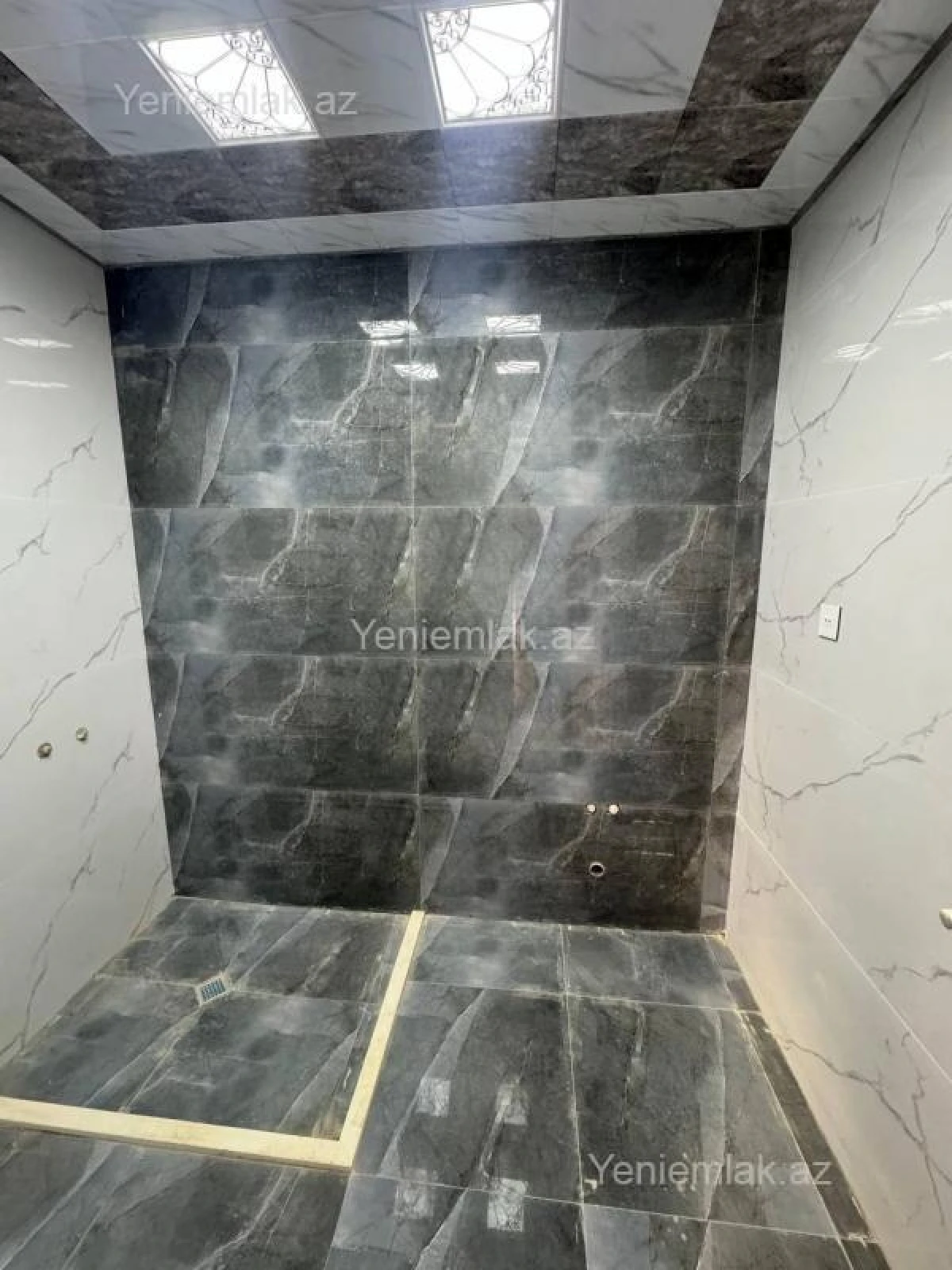 Satılır 5 otaqlı həyət evi 230 m²