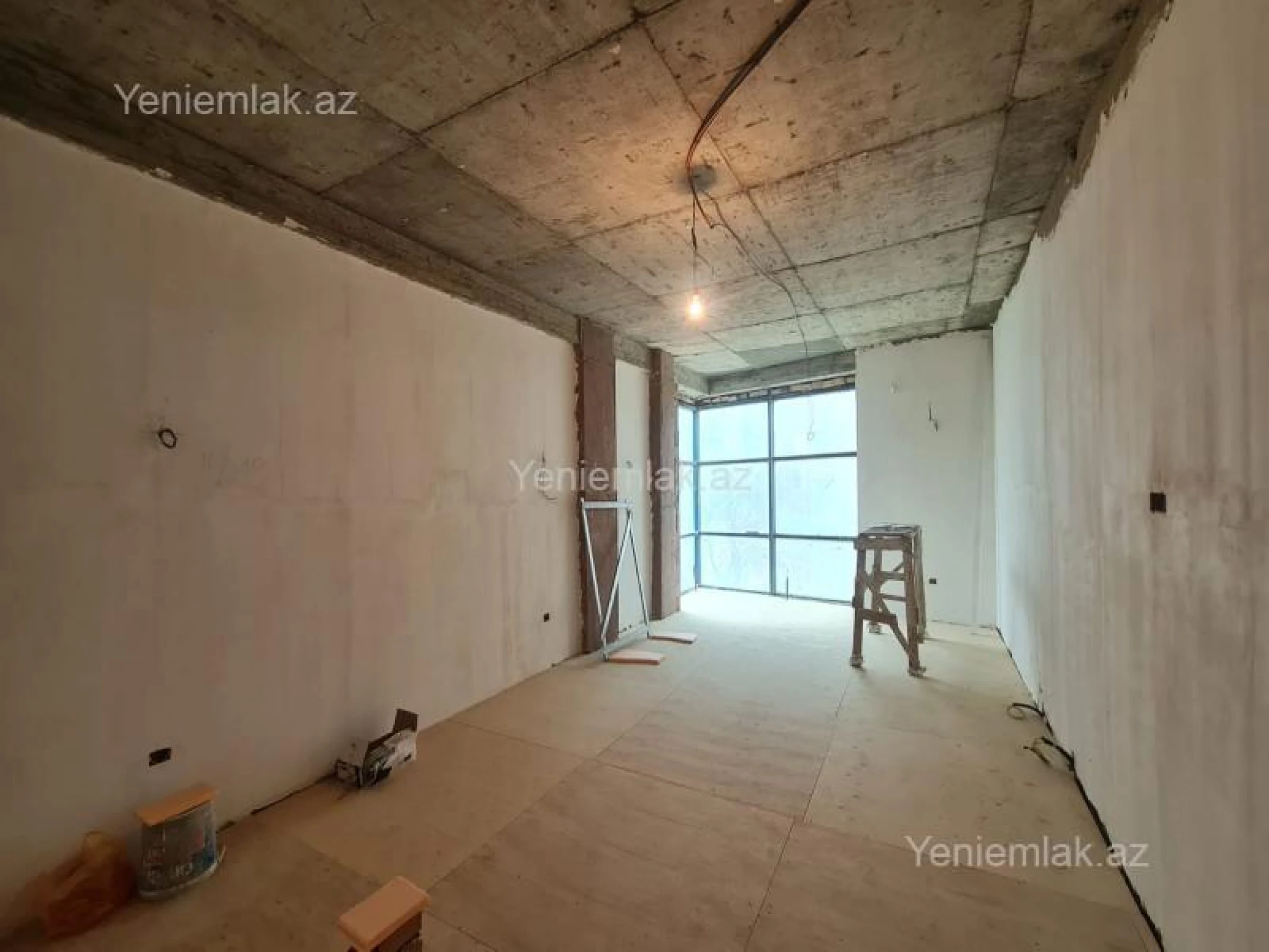 Satılır 4 otaqlı yeni tikili 200 m²