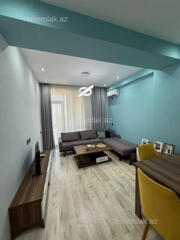 Satılır 3 otaqlı yeni tikili 80 m²