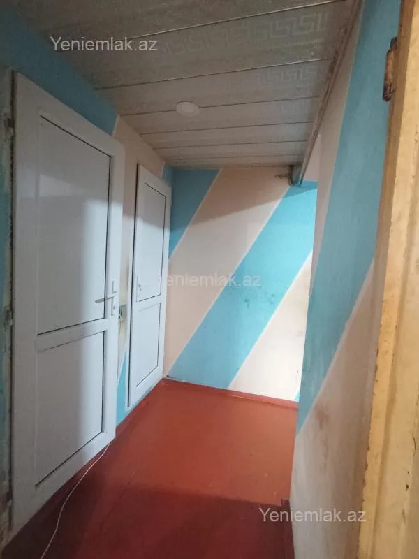 Satılır 3 otaqlı köhnə tikili 75 m²