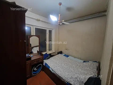 Satılır 2 otaqlı köhnə tikili 60 m²