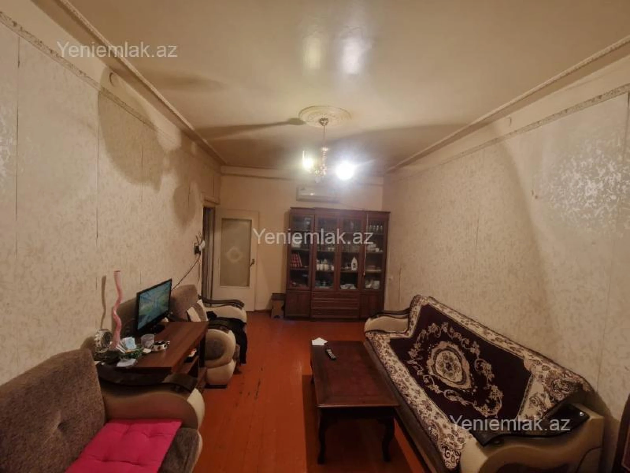 Satılır 2 otaqlı köhnə tikili 60 m²