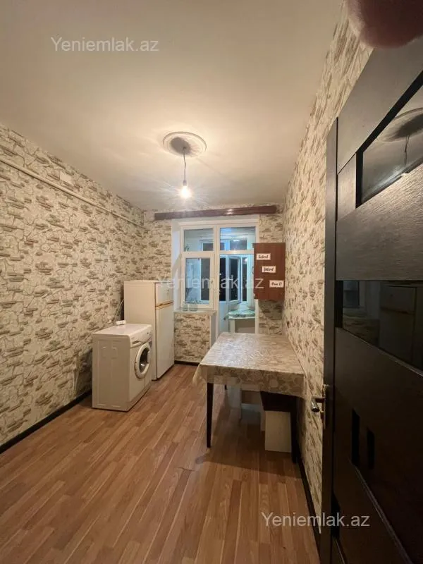 Satılır 3 otaqlı köhnə tikili 65 m²