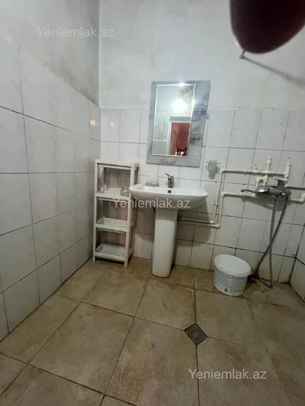 Satılır 3 otaqlı köhnə tikili 65 m²