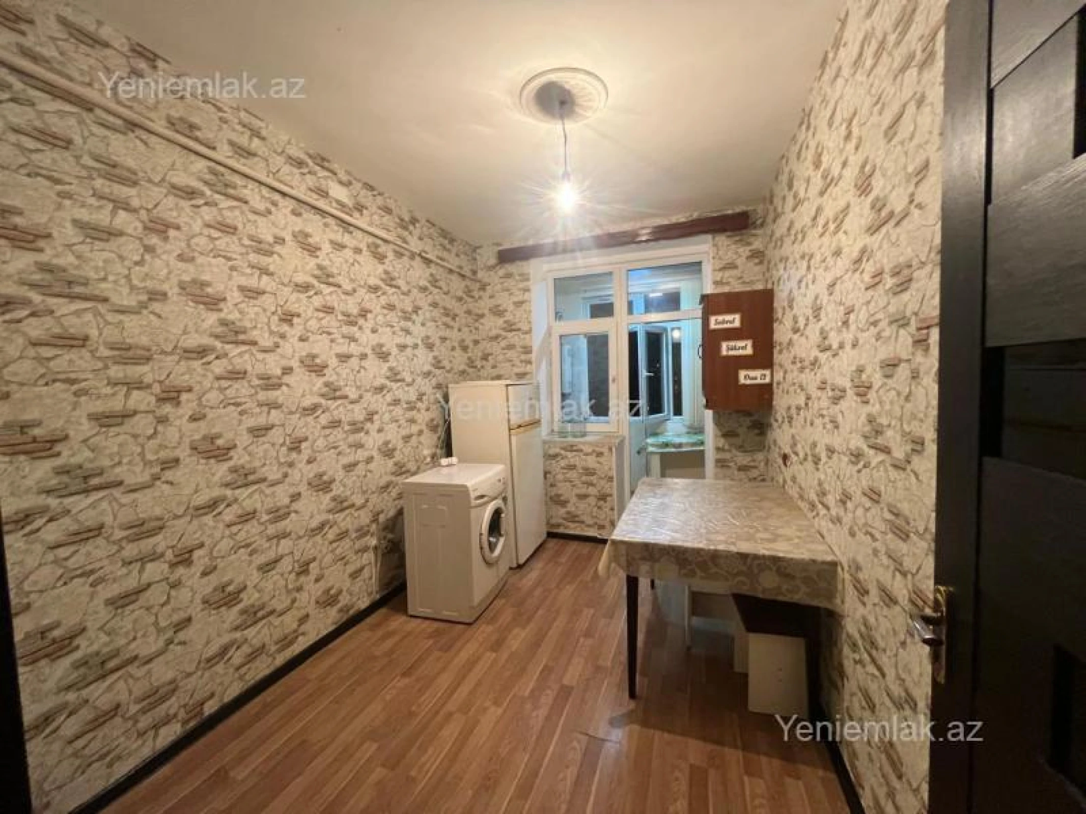 Satılır 3 otaqlı köhnə tikili 65 m²