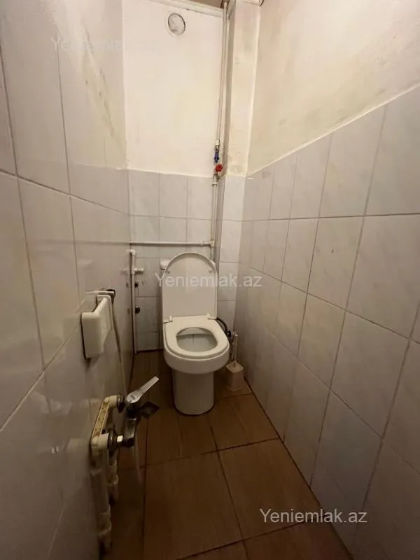 Satılır 3 otaqlı köhnə tikili 65 m²