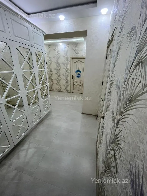 Satılır 2 otaqlı yeni tikili 110 m²