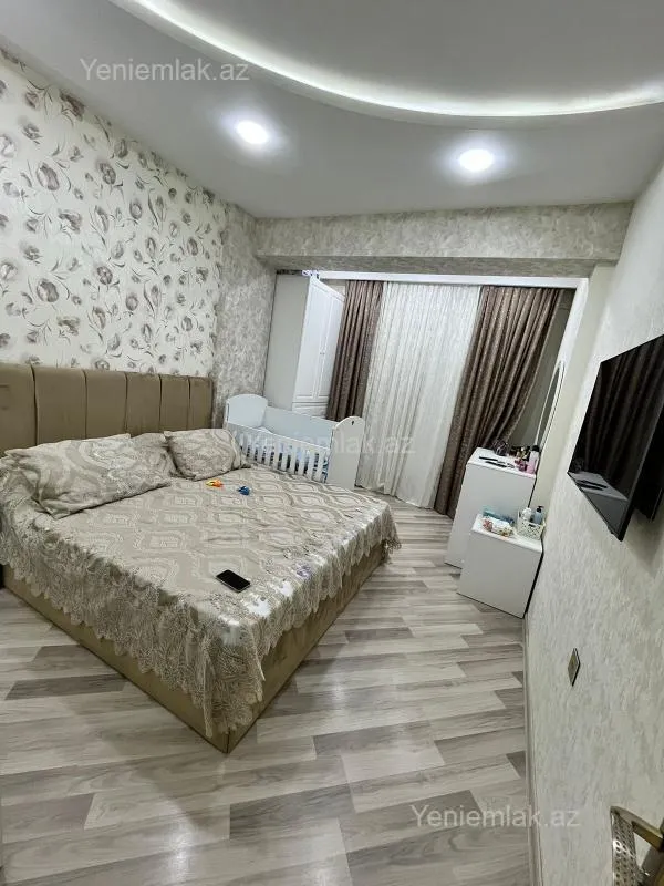 Satılır 2 otaqlı yeni tikili 110 m²