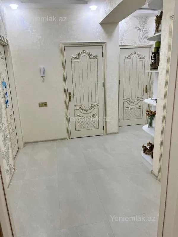 Satılır 2 otaqlı yeni tikili 110 m²