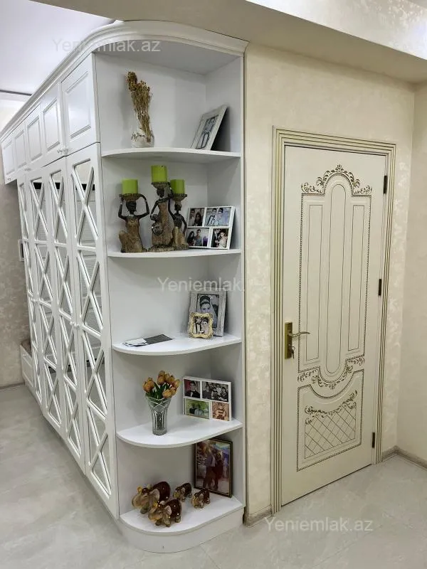 Satılır 2 otaqlı yeni tikili 110 m²