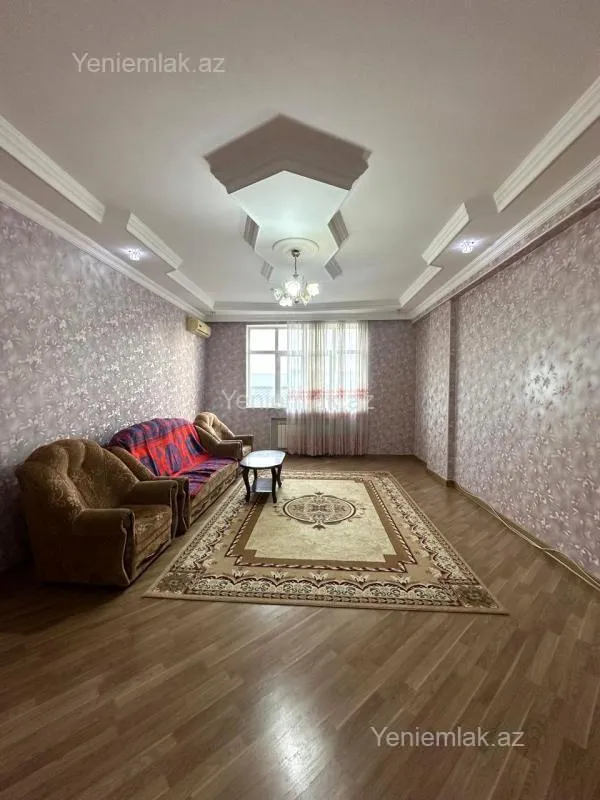 Satılır 3 otaqlı yeni tikili 120 m²