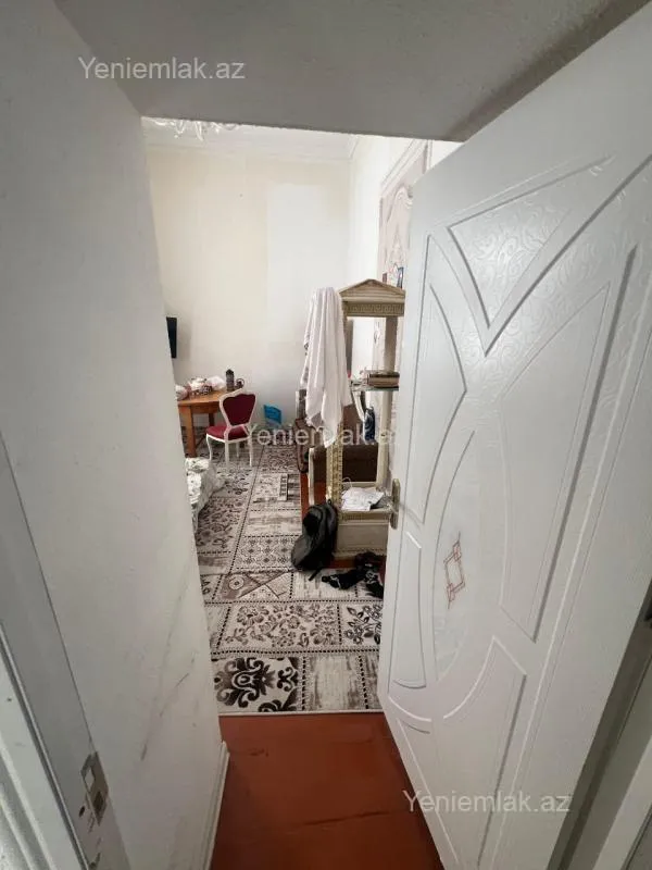 Satılır 2 otaqlı köhnə tikili 45 m²