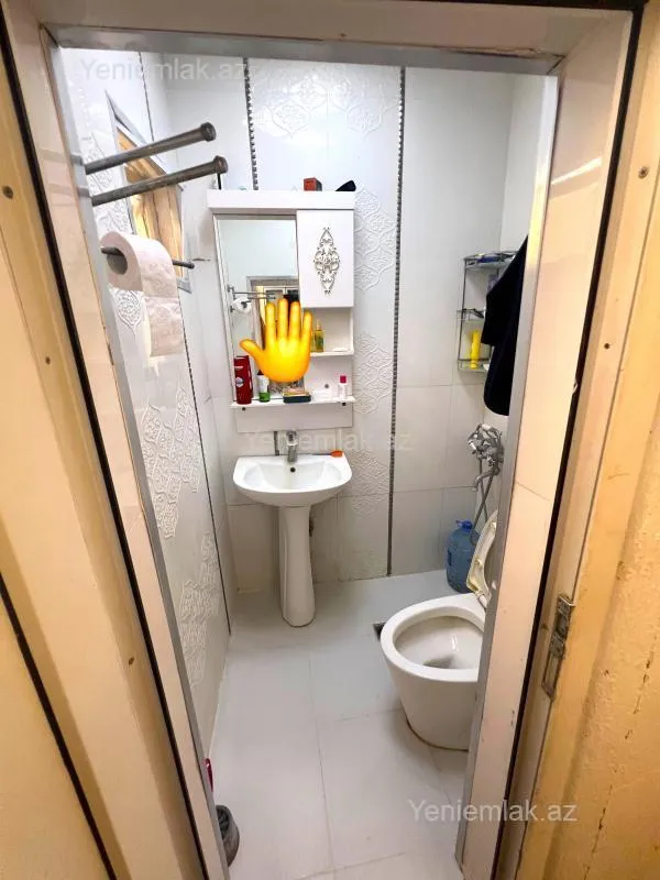 Satılır 2 otaqlı köhnə tikili 45 m²