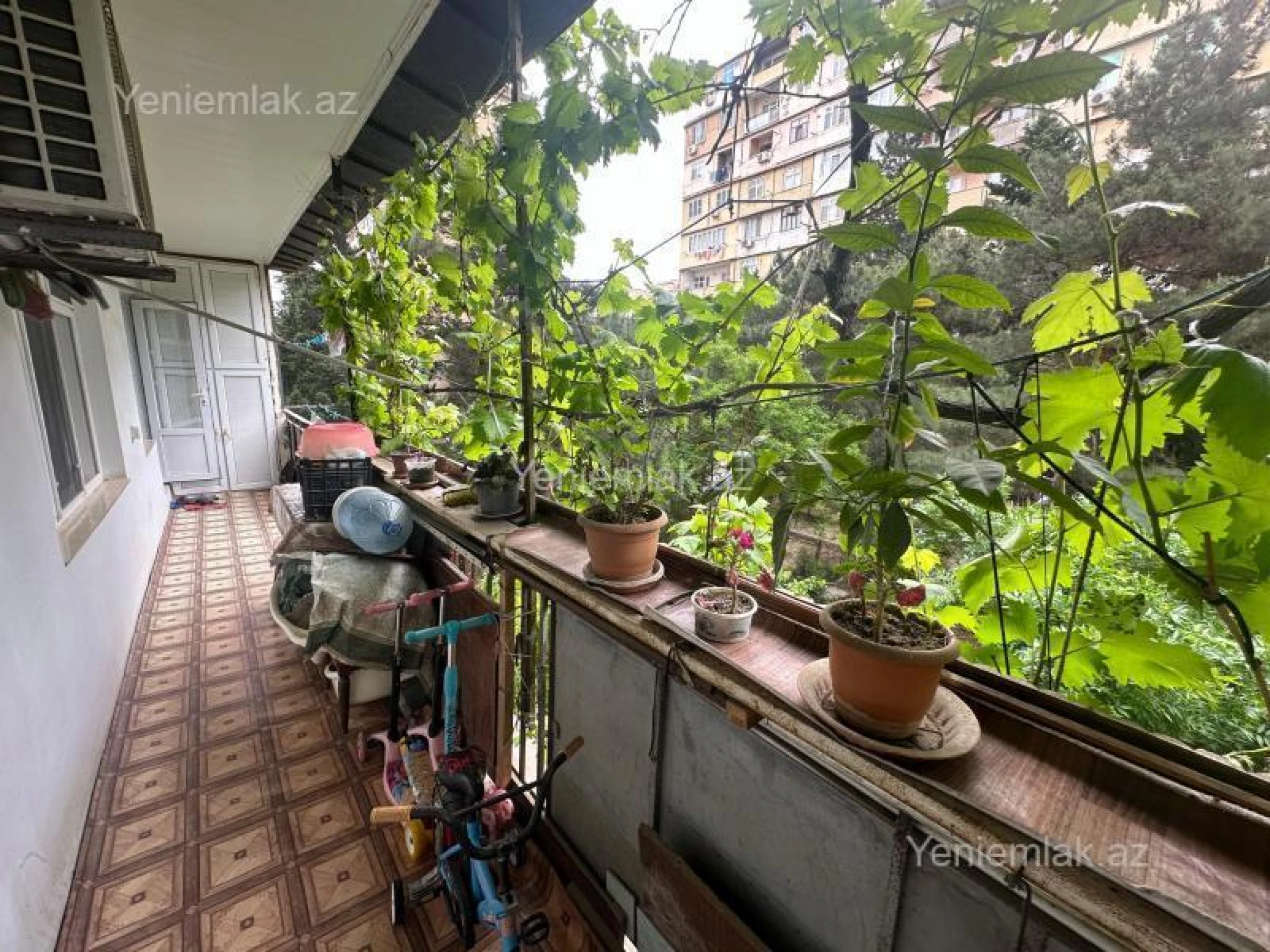 Satılır 5 otaqlı köhnə tikili 120 m²