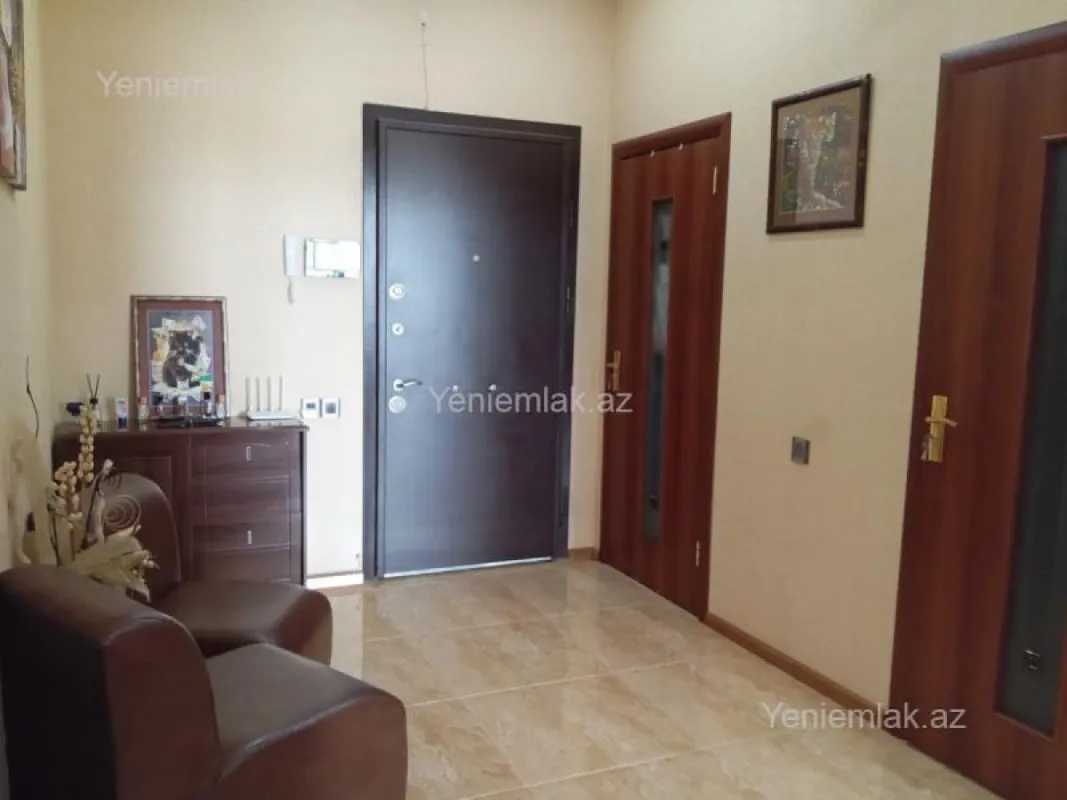 Satılır 3 otaqlı yeni tikili 80 m²