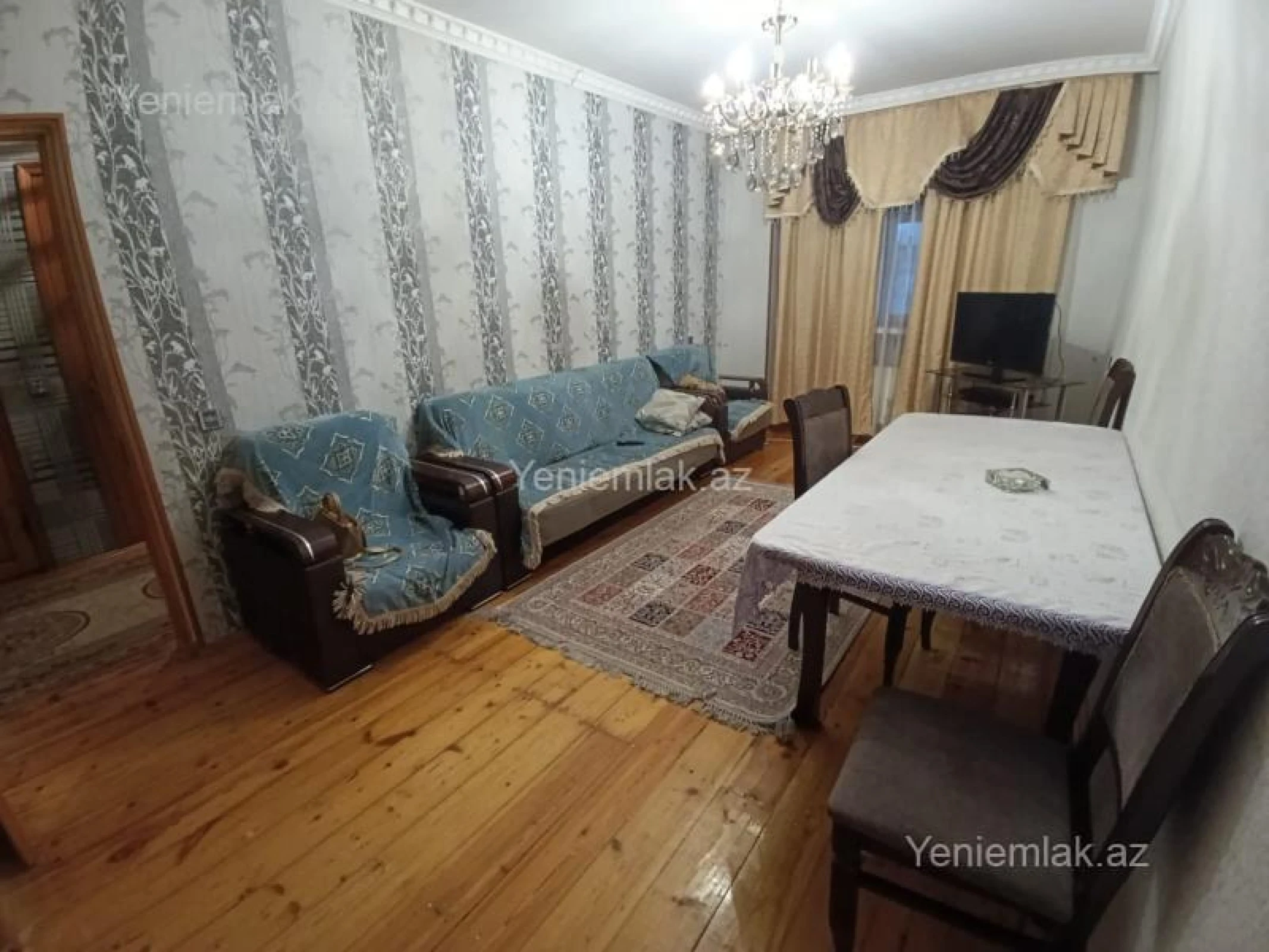 Satılır 3 otaqlı köhnə tikili 90 m²