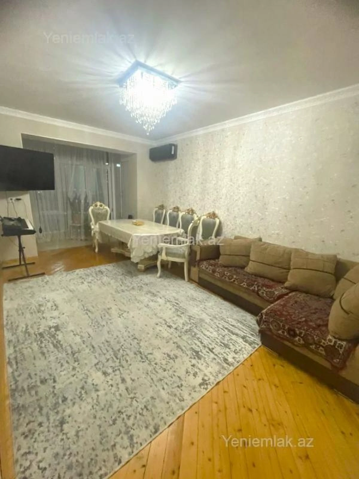 Satılır 3 otaqlı köhnə tikili 90 m²