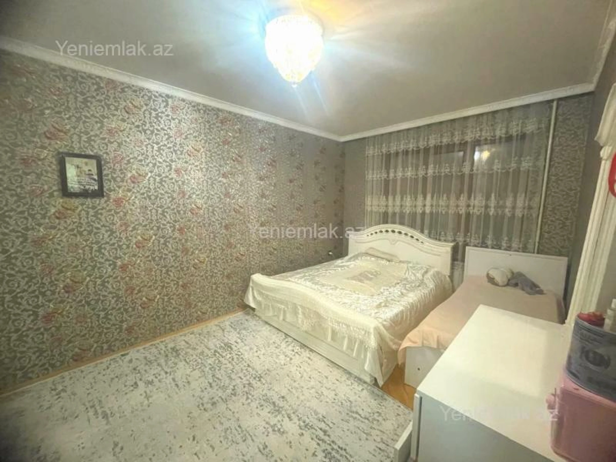 Satılır 3 otaqlı köhnə tikili 90 m²