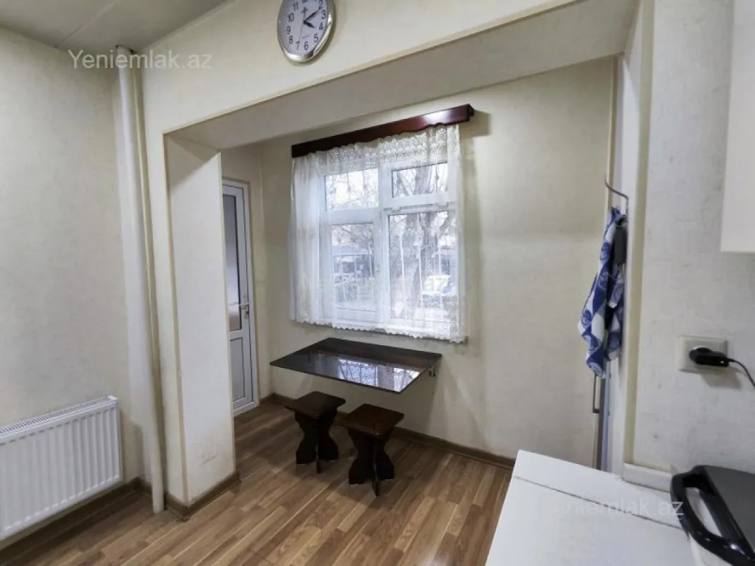 Satılır 3 otaqlı köhnə tikili 85 m²