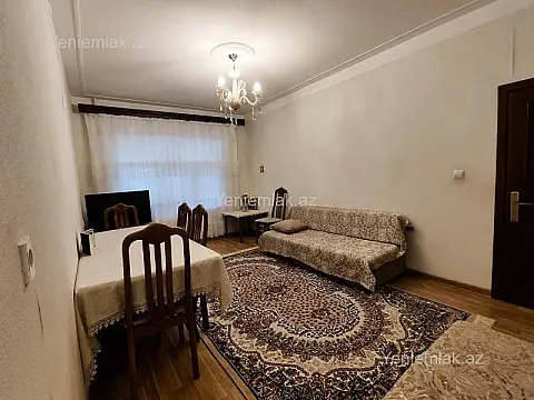 Satılır 3 otaqlı köhnə tikili 85 m²