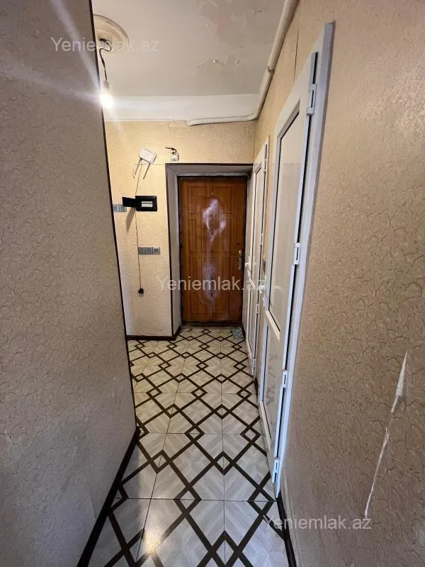 Satılır 3 otaqlı köhnə tikili 55 m²