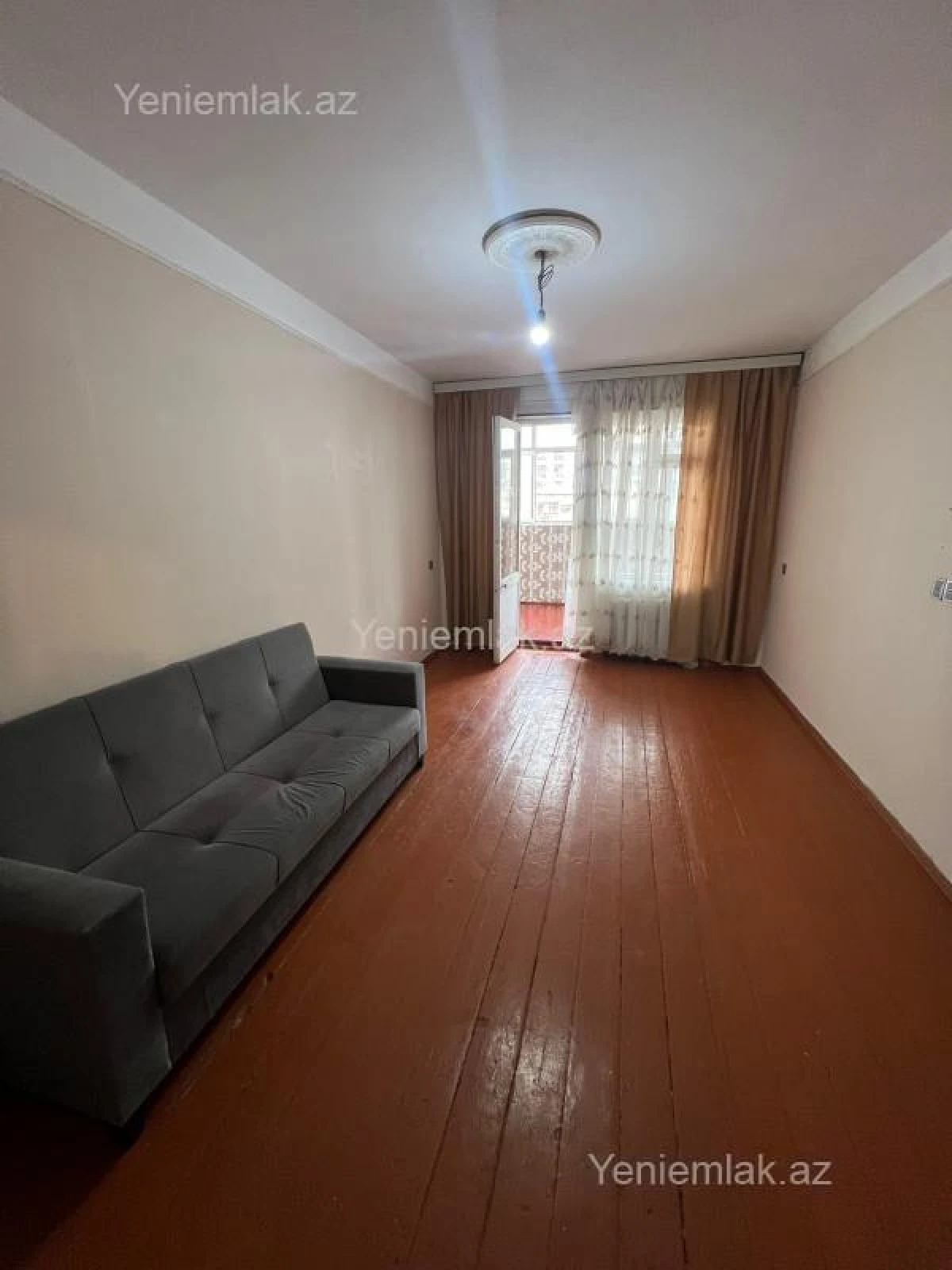 Satılır 3 otaqlı köhnə tikili 55 m²
