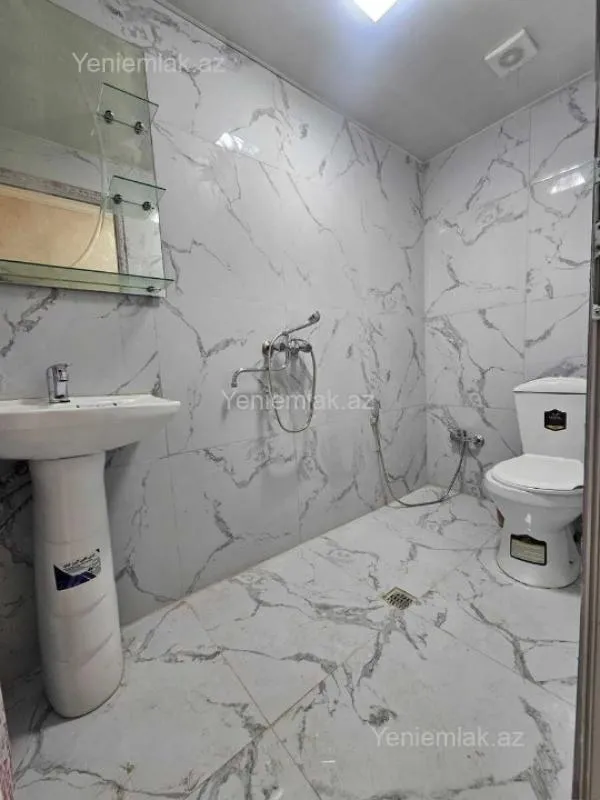 Satılır 2 otaqlı köhnə tikili 45 m²
