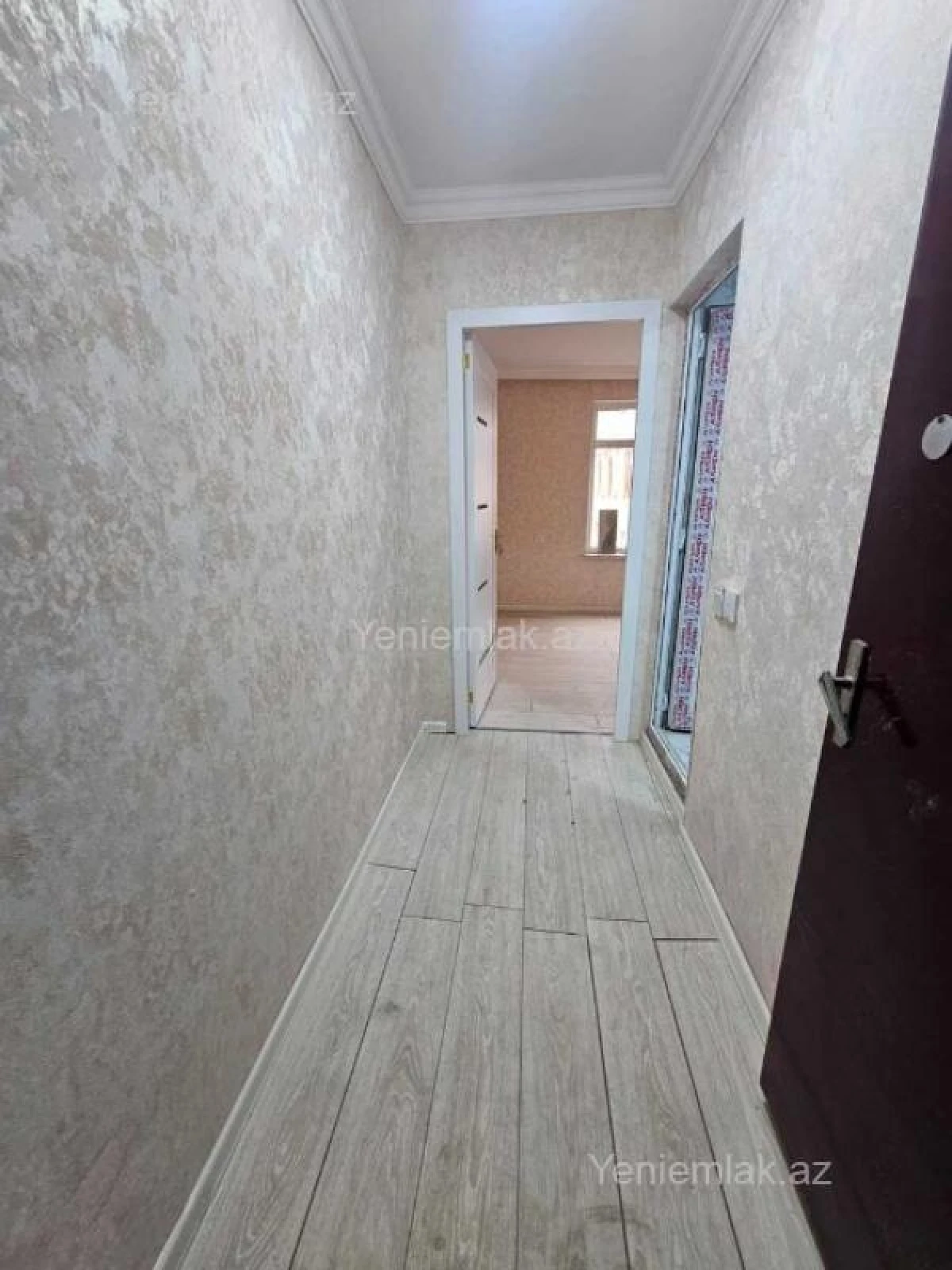 Satılır 2 otaqlı köhnə tikili 45 m²