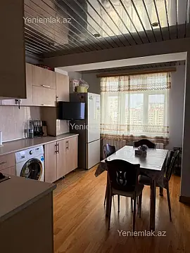 Satılır 4 otaqlı köhnə tikili 82 m²