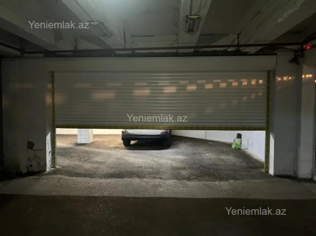 Satılır 3 otaqlı yeni tikili 135 m²