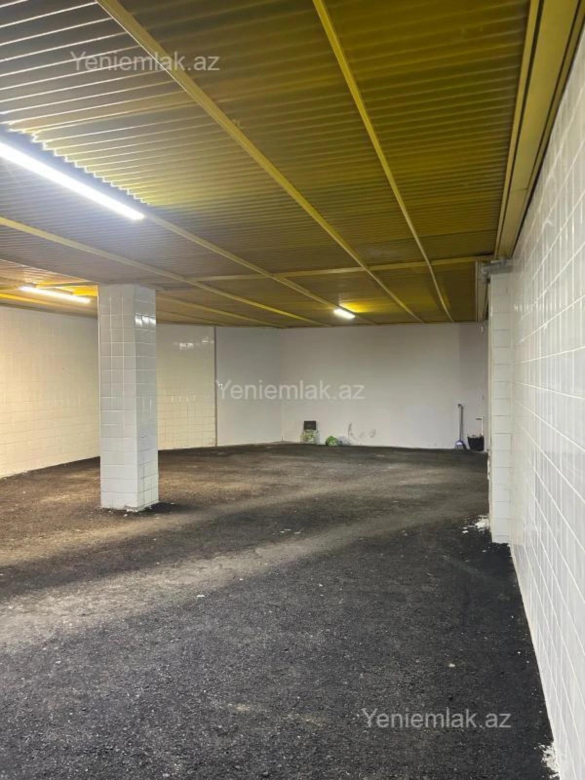 Satılır 3 otaqlı yeni tikili 135 m²