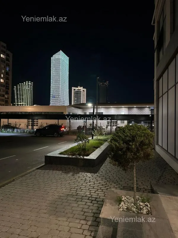 Satılır 2 otaqlı yeni tikili 72 m²