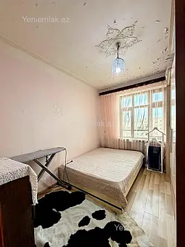 Satılır 2 otaqlı köhnə tikili 55 m²