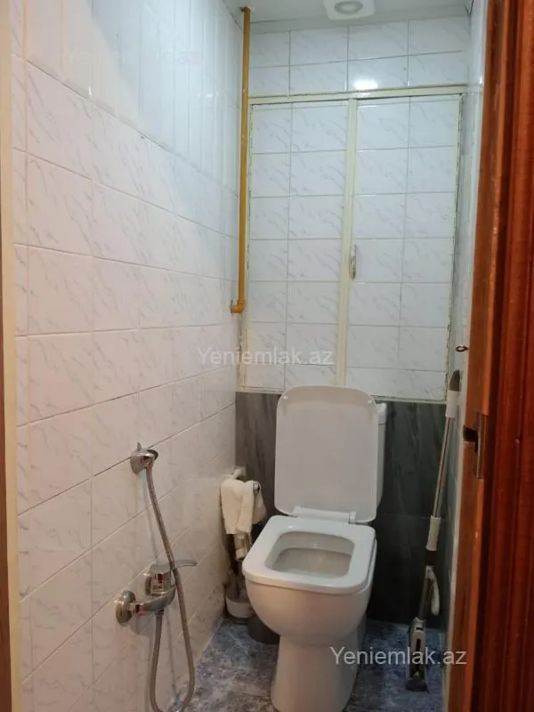 Satılır 3 otaqlı köhnə tikili 70 m²