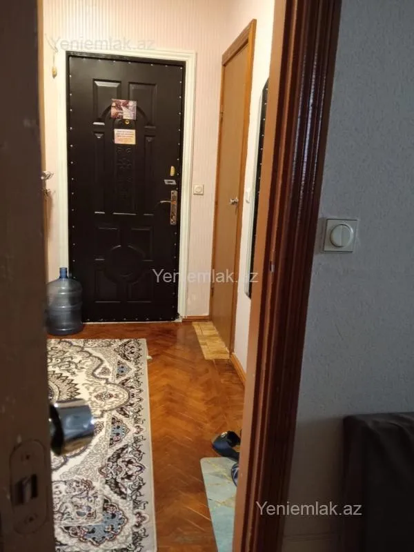 Satılır 3 otaqlı köhnə tikili 70 m²