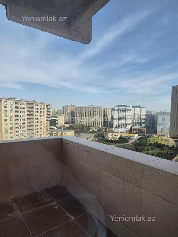 Satılır 3 otaqlı yeni tikili 100 m²