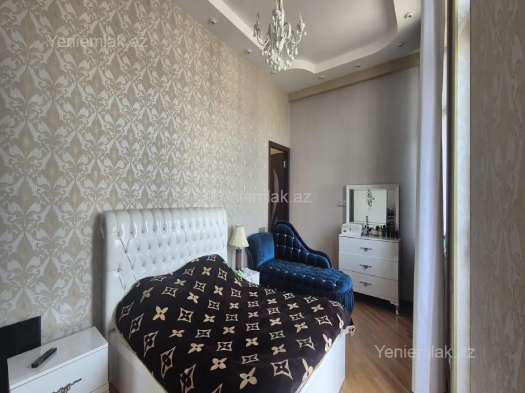 Satılır 3 otaqlı yeni tikili 100 m²